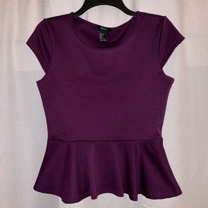 🍇 Short Sleeved Fitted Peplum Top (Size: L)